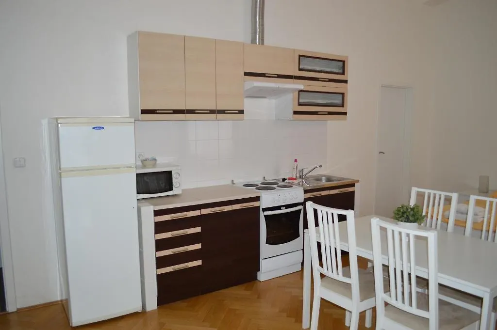 Old Town Residence Prag 0*,